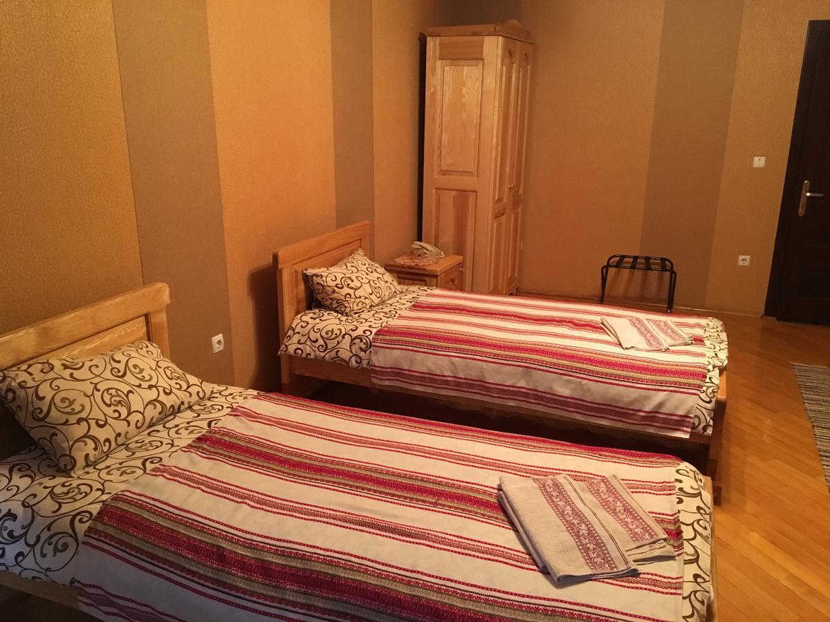 Hotel Svitlytsia Tyachiv 外观 照片